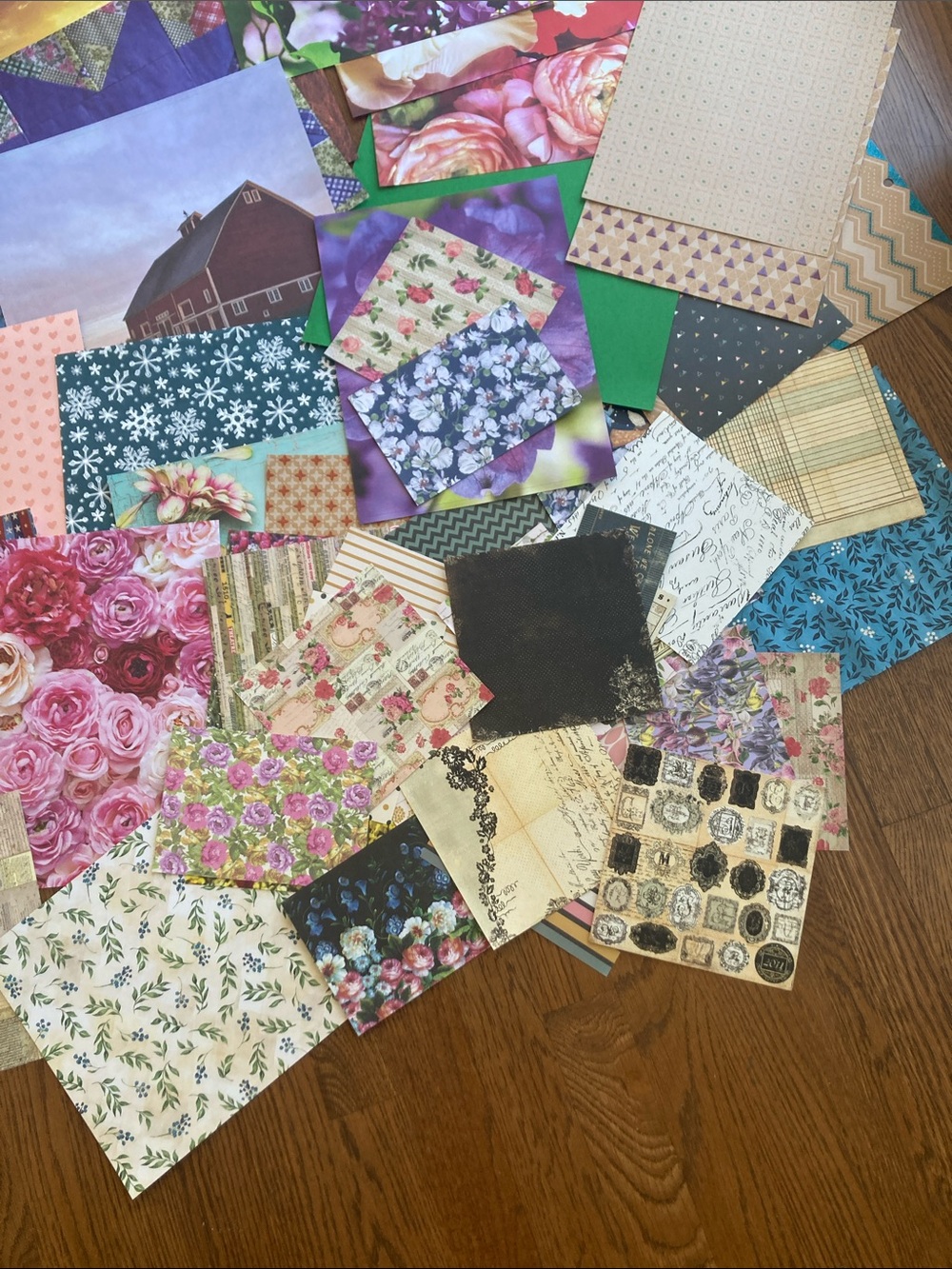 Scrapbook Papers - Picture 4 of 5
